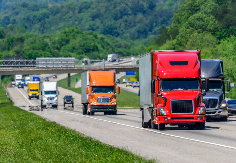 Truckers-driving-safely-to-prevent-jackknife-accident